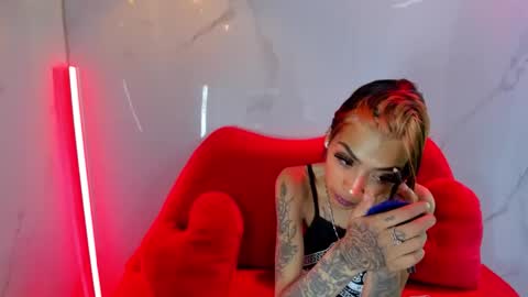 karlaslutskinny__ online show from 10/22/25, 03:40
