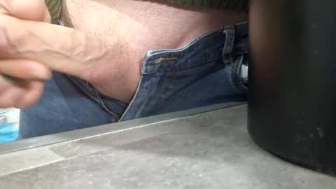 Snapshot of karlmeirio chatting on 02/10/25, 02:26 Daddy Karl online show from 02/10/25, 02:26