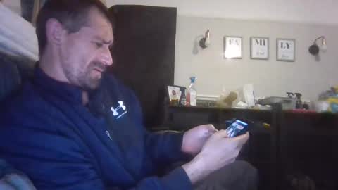 Snapshot of karlosh2k7 chatting on 11/09/25, 03:38 karlh online show from 11/09/25, 03:38