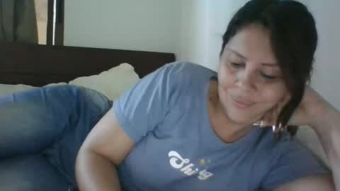 Snapshot of karol_gill chatting on 12/10/24, 04:27 Karol online show from 12/10/24, 04:27