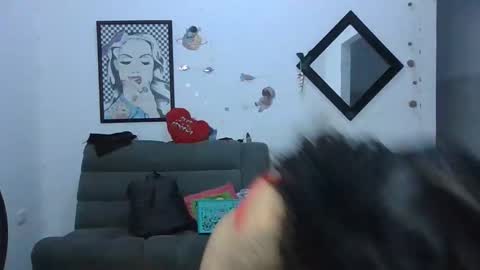 Snapshot of karol_naughty chatting on 01/10/25, 10:28 online show from 01/10/25, 10:28
