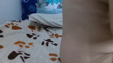 Snapshot of karol_naughty chatting on 01/17/25, 10:00 online show from 01/17/25, 10:00
