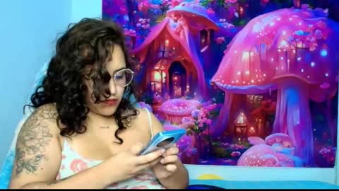 Snapshot of karol_naughty chatting on 09/17/25, 10:17 online show from 09/17/25, 10:17