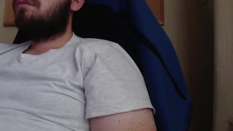 Karol  online show from 10/12/25, 01:43