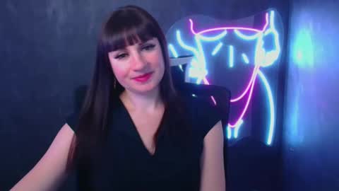 Snapshot of karolina_mia chatting on 12/03/24, 09:44 Caroline online show from 12/03/24, 09:44