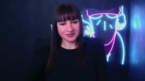 Snapshot of karolina_mia chatting on 12/11/24, 09:30 Caroline online show from 12/11/24, 09:30