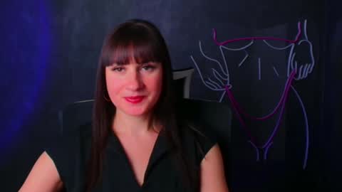 Snapshot of karolina_mia chatting on 12/19/24, 09:40 Caroline online show from 12/19/24, 09:40