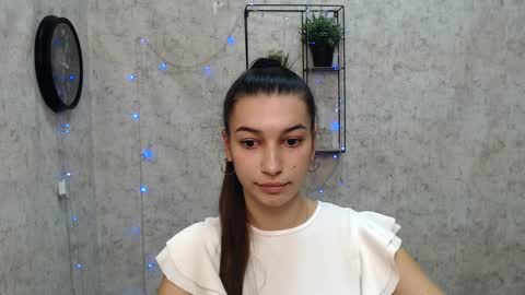 Karolina online show from 01/03/25, 10:09