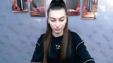 Karolina online show from 01/24/25, 07:19