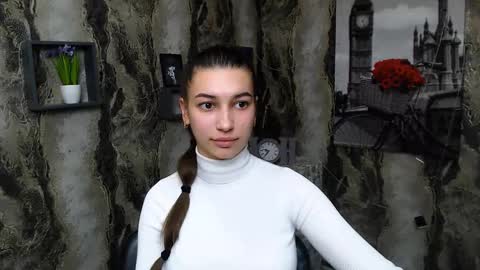 Karolina online show from 02/21/25, 12:50