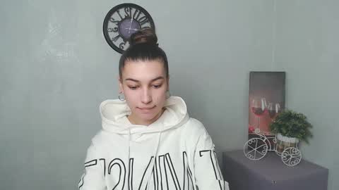 Karolina online show from 02/23/25, 07:00