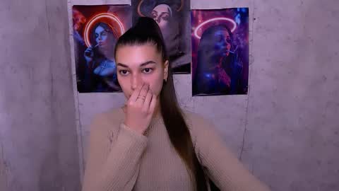 Karolina online show from 10/06/25, 05:05