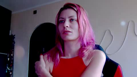 karoline121 online show from 10/21/25, 06:36