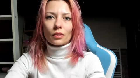 karoline121 online show from 10/25/25, 07:19