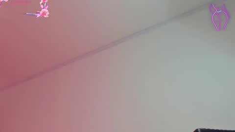 Snapshot of karoline_marin chatting on 02/14/25, 09:43 Karoline online show from 02/14/25, 09:43