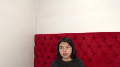 Snapshot of karolineburnx chatting on 01/15/25, 06:12 Isa online show from 01/15/25, 06:12