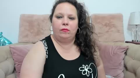 Snapshot of karolinejoyy chatting on 01/02/25, 11:49 KarolineJoyy online show from 01/02/25, 11:49