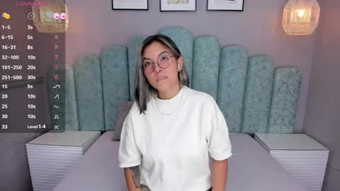 Snapshot of karoll_santos chatting on 02/06/25, 03:59 Karol Santos online show from 02/06/25, 03:59