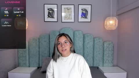 Snapshot of karoll_santos chatting on 02/06/25, 10:04 Karol Santos online show from 02/06/25, 10:04