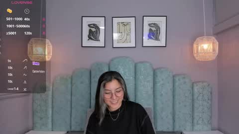 Snapshot of karoll_santos chatting on 02/13/25, 04:32 Karol Santos online show from 02/13/25, 04:32