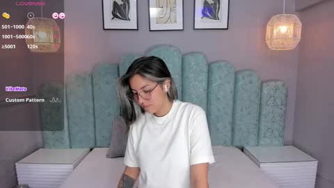 Snapshot of karoll_santos chatting on 02/20/25, 07:23 Karol Santos online show from 02/20/25, 07:23