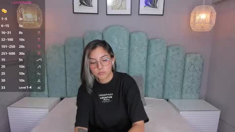 Snapshot of karoll_santos chatting on 03/09/25, 06:28 Karol Santos online show from 03/09/25, 06:28