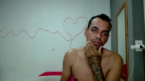 Snapshot of kasaltaradinho chatting on 12/29/24, 08:26 Tamires e Maicon online show from 12/29/24, 08:26