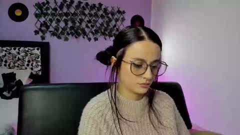 kassandra james online show from 12/02/24, 12:09