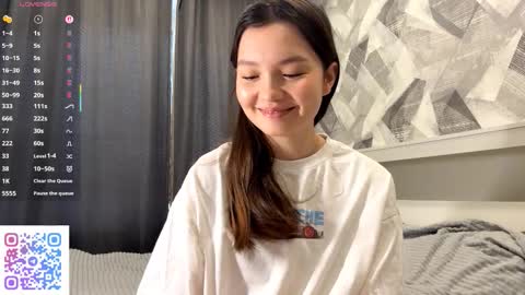 Kira online show from 11/05/25, 08:03