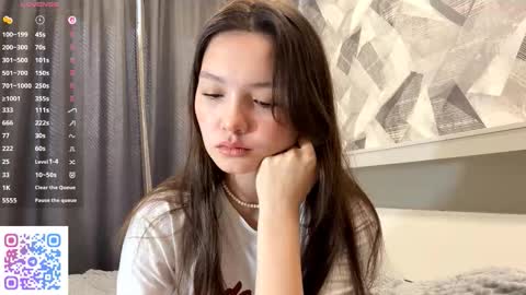 Kira online show from 11/20/25, 09:09