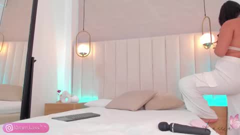 Kassia online show from 11/16/25, 05:13