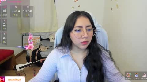 Kat       online show from 11/07/25, 02:28