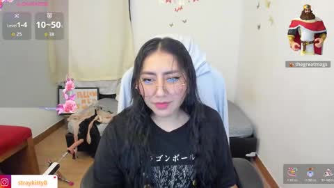 Kat       online show from 11/08/25, 02:06