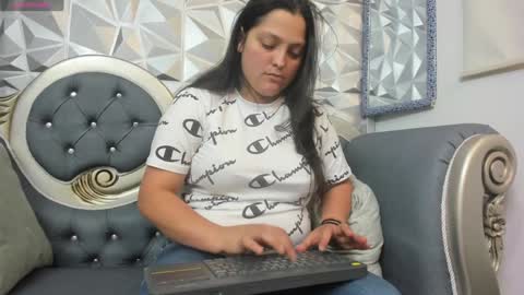 Snapshot of kataleyastiward chatting on 02/03/25, 03:27 KATA online show from 02/03/25, 03:27