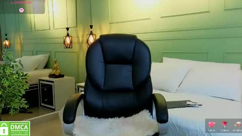 Kat online show from 10/10/25, 11:53