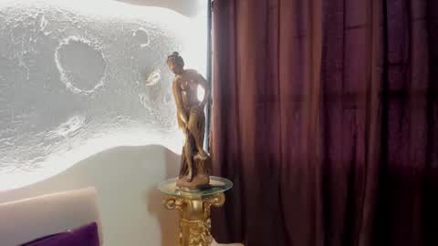 Snapshot of kate_amaretto chatting on 11/17/25, 09:31 Kate online show from 11/17/25, 09:31