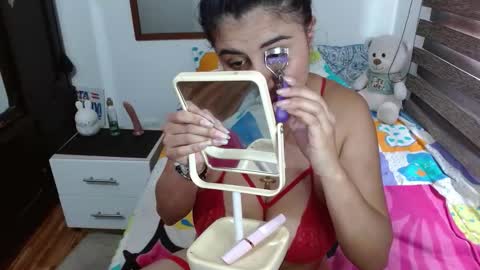 katerine online show from 10/30/25, 02:18