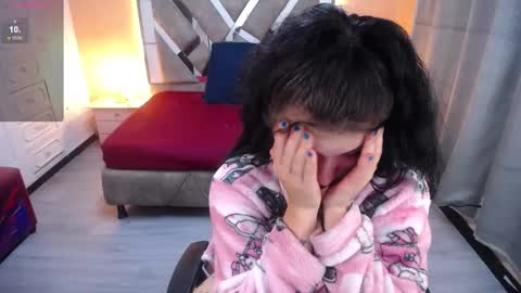 kate_lawrence_ online show from 02/28/25, 09:04