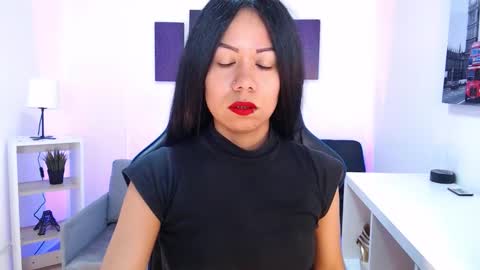 Kate  online show from 10/28/25, 10:41