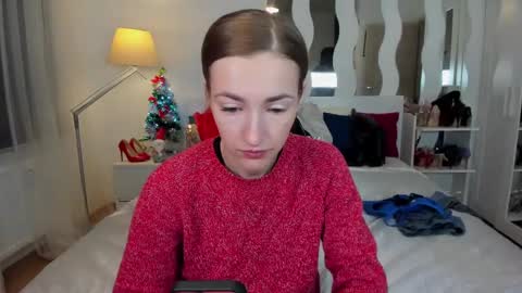 kate_redgar online show from 01/17/25, 10:33