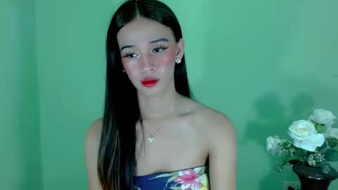 Snapshot of kate_romance chatting on 01/06/25, 04:47 Kate online show from 01/06/25, 04:47