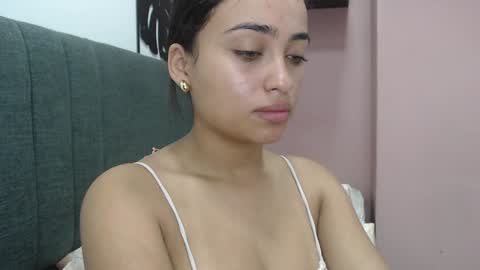 Kari online show from 01/11/25, 01:22