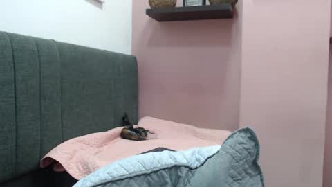 Kari online show from 10/17/25, 01:46