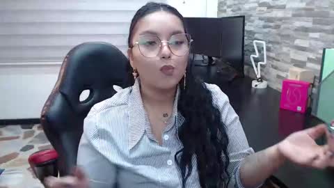 kateanderss online show from 11/23/25, 05:29