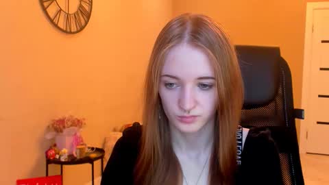 katekayer online show from 11/15/25, 11:07