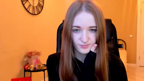 katekayer online show from 11/19/25, 12:16