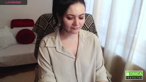 Snapshot of katelynwinehouse chatting on 12/19/24, 11:29 Katelyn online show from 12/19/24, 11:29