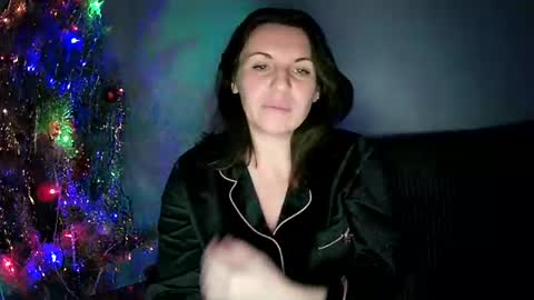 KateMorana online show from 12/19/24, 06:01
