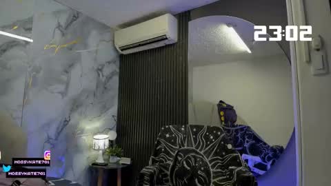 Im Katherine but call me Kate  online show from 10/10/25, 01:10