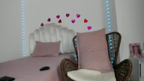 Snapshot of katerin_moore chatting on 09/16/25, 03:57 katherin moore online show from 09/16/25, 03:57